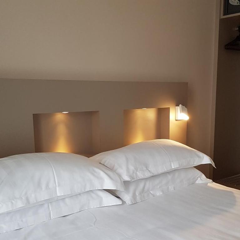 Brit Hotel de Grignan Vichy - Chambre Double Premium - 7