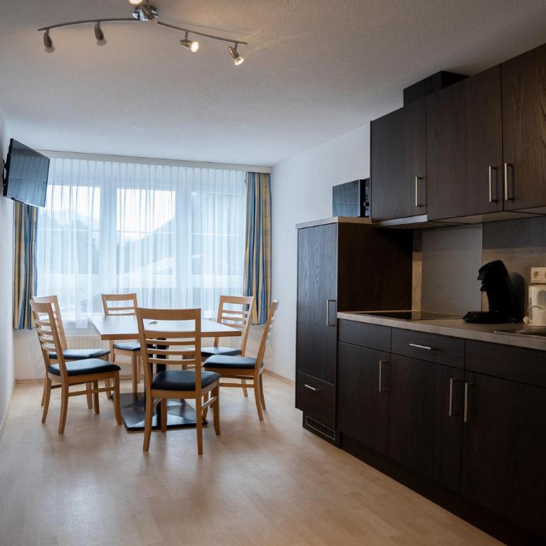 Haus Forellenhof - Apartment mit 3 Schlafzimmern und Bergblick - 8