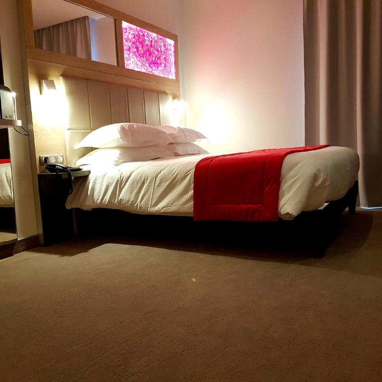 Brit Hotel de Grignan Vichy - Suite Junior - 7