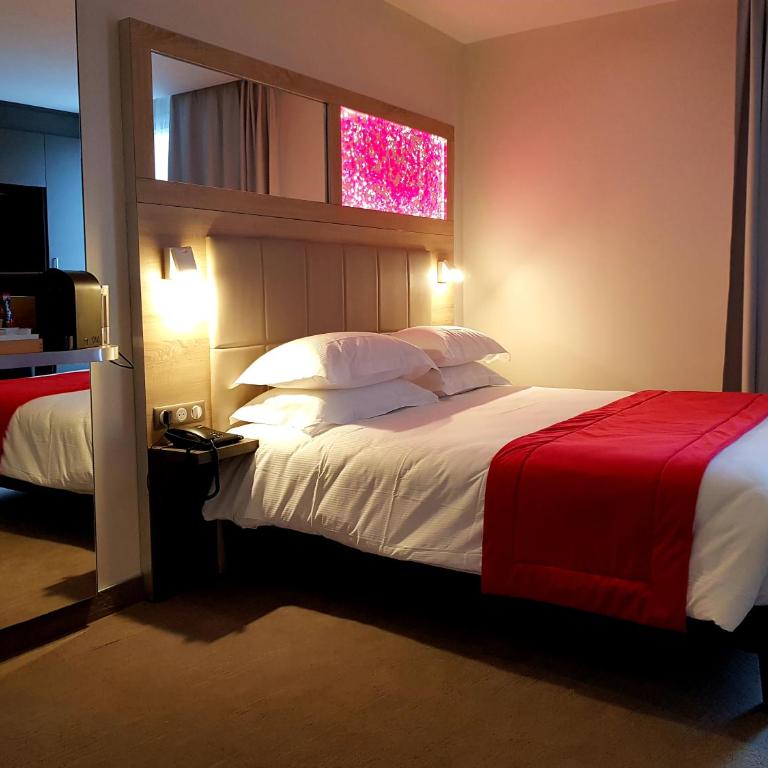 Brit Hotel de Grignan Vichy - Suite Junior - 12