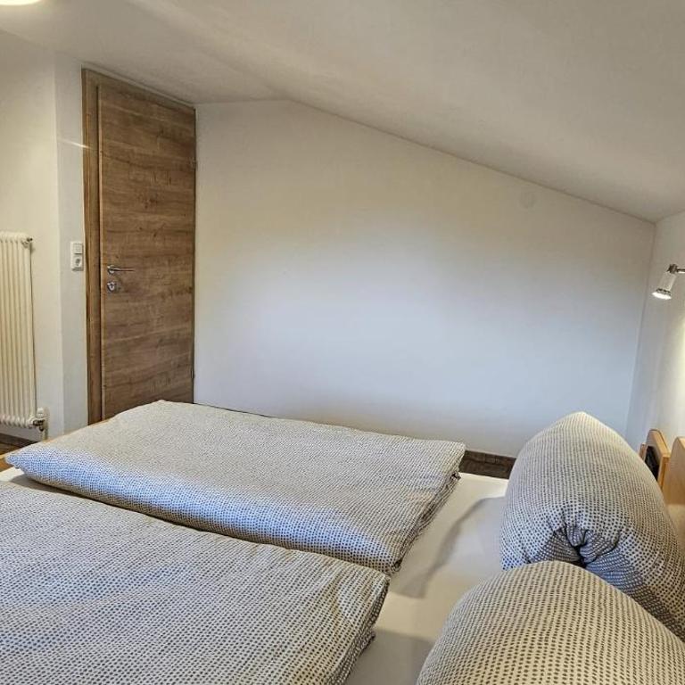 Ferienwohnungen Martlhof - Two-Bedroom Apartment with Balcony - 9