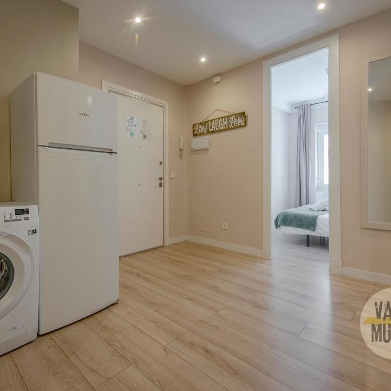 Agradable piso de 3hab en El Rastro-Centro de Madrid - Apartment - 16