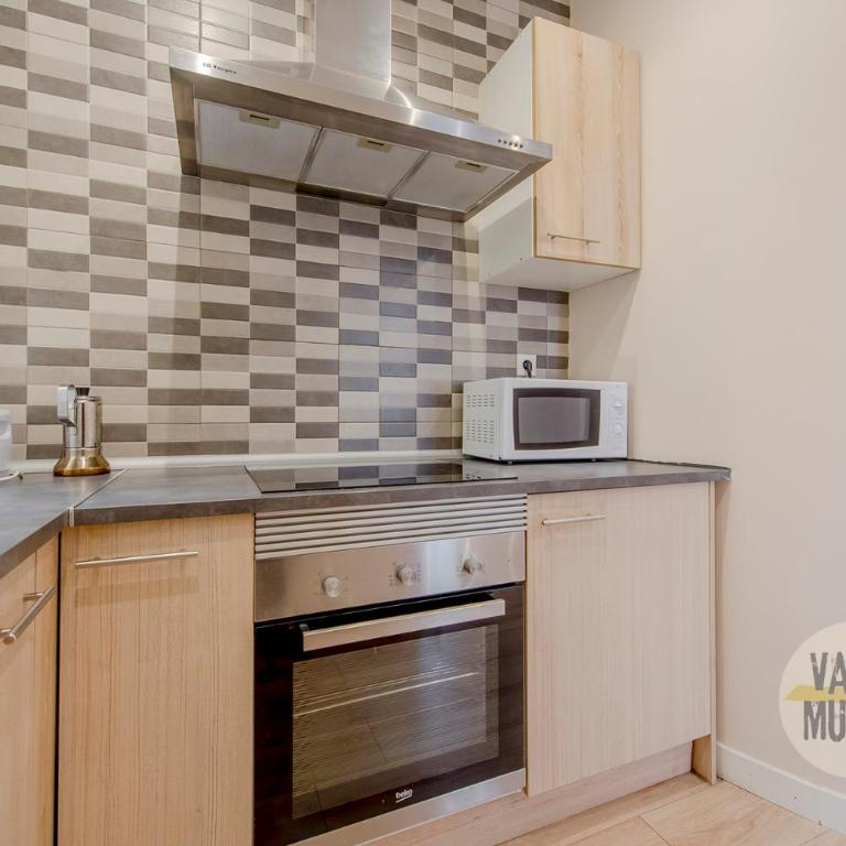 Agradable piso de 3hab en El Rastro-Centro de Madrid - Apartment - 10