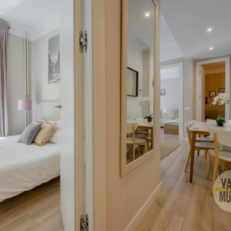 Agradable piso de 3hab en El Rastro-Centro de Madrid - Apartment - 29