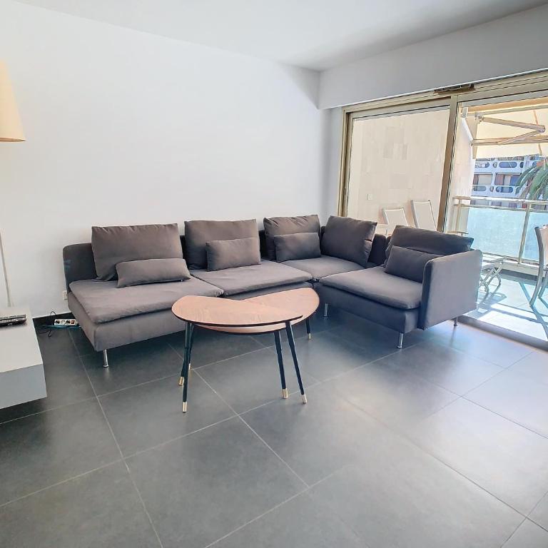 Appartements de Standing Cannes Centre - Appartement Supérieur 2 Chambres - 3 Rue Henri Ruhl - 7
