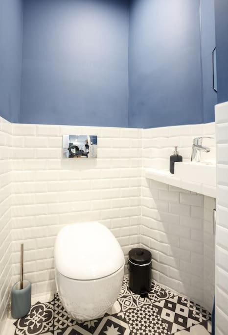 Renovated spacious Parisian apt near la Madeleine - Appartement 1 Chambre - 10