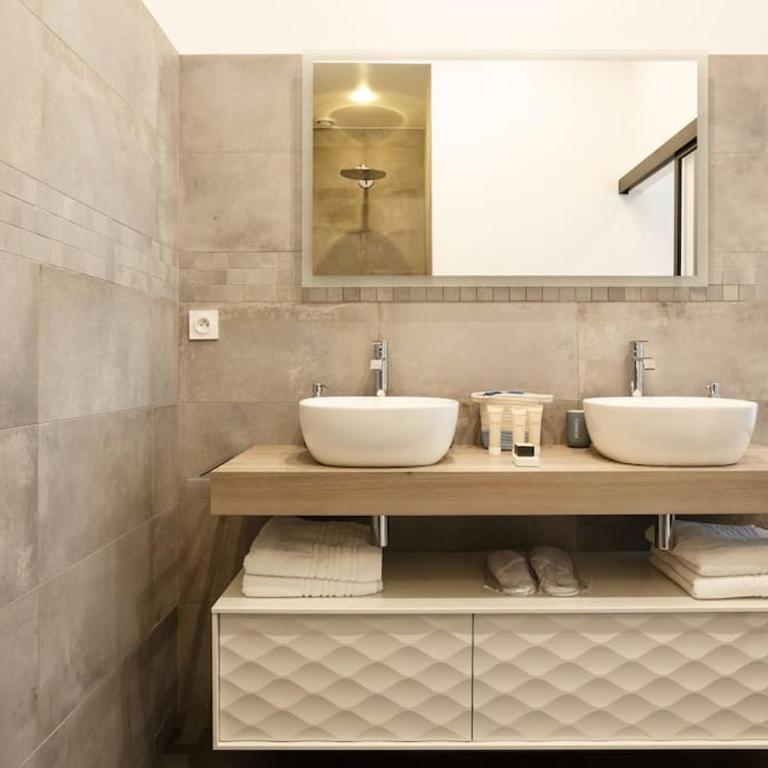 Renovated spacious Parisian apt near la Madeleine - Appartement 1 Chambre - 25