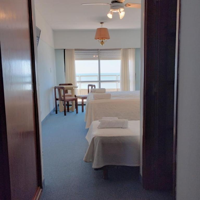 Hotel Coliseo - Triple Room - 4