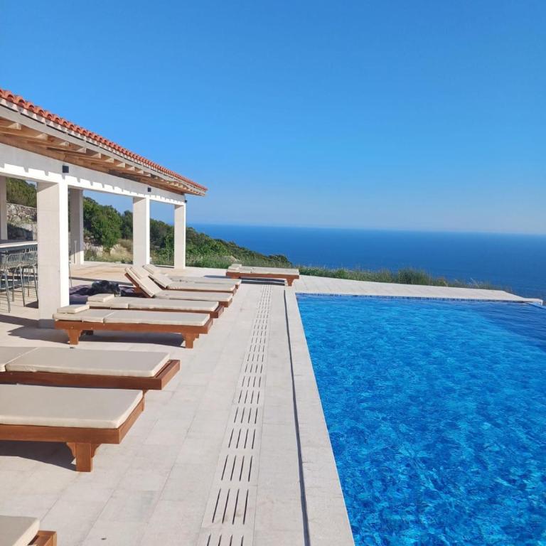 Villa Harizma - Two-Bedroom Villa - 3