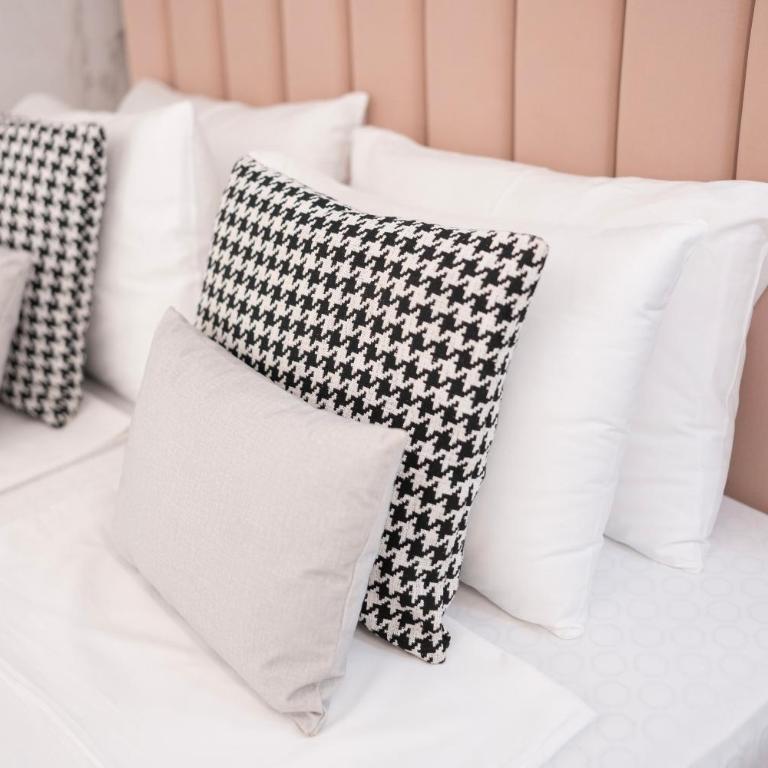 Regent Blue Apartments-Free private parking - Standard Studio - 5