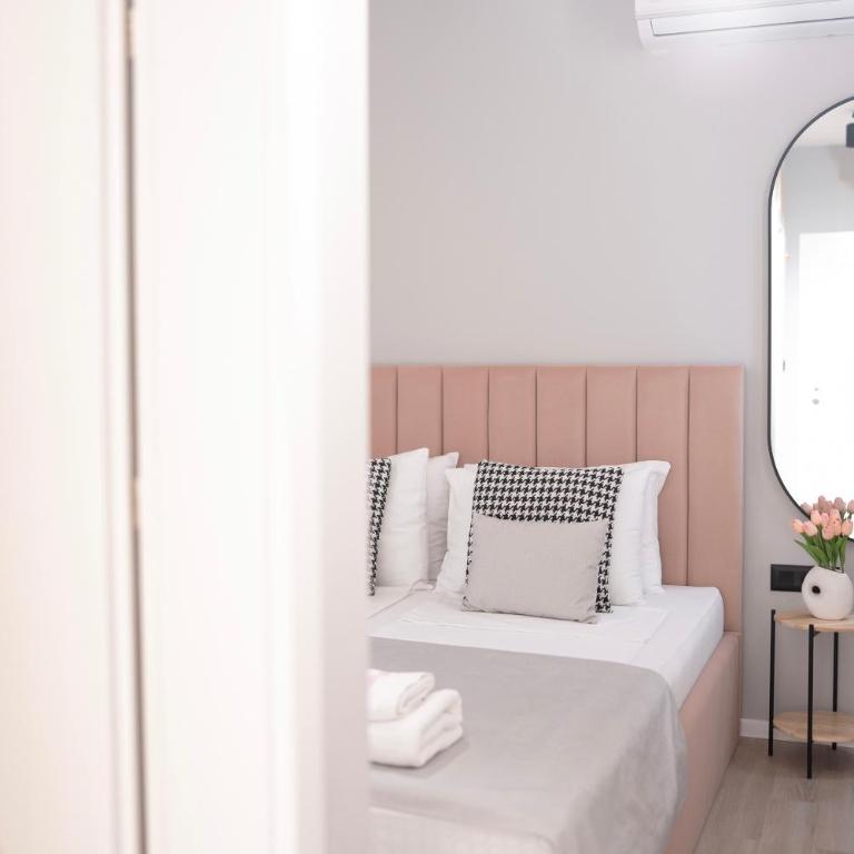 Regent Blue Apartments-Free private parking - Standard Studio - 7