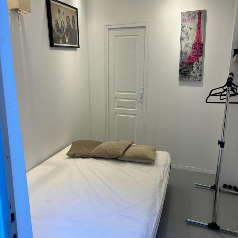 LOFT studio in zenithal light - One-Bedroom Apartment - 5