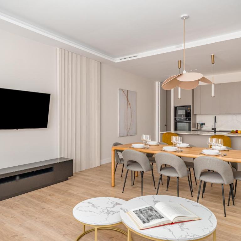 Centro XXI calle Príncipe 3BR 3BH - Three-Bedroom Apartment - 23