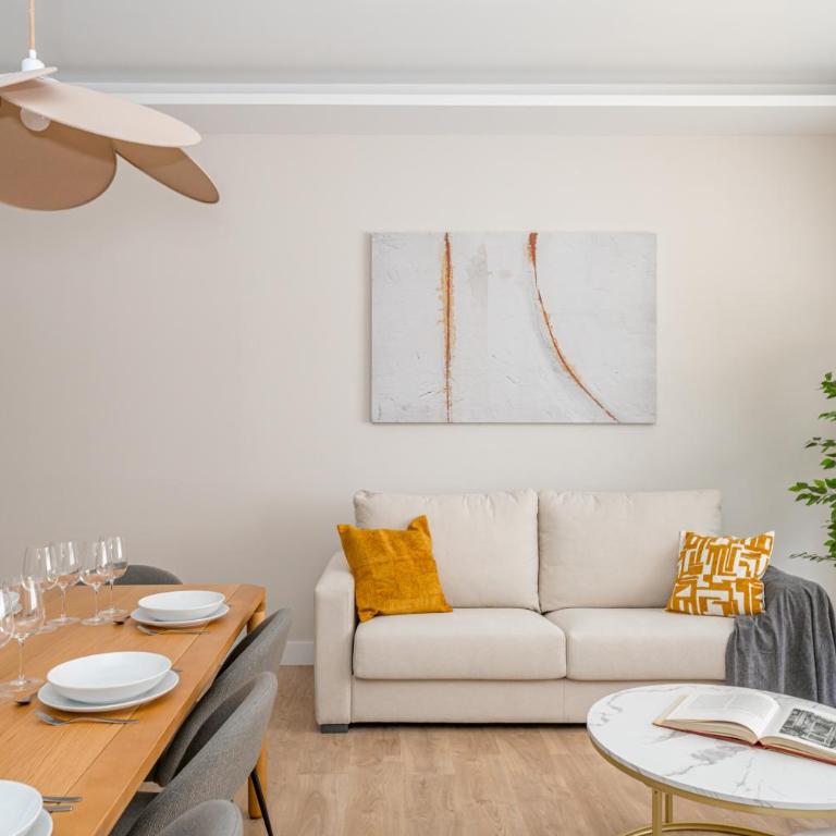 Centro XXI calle Príncipe 3BR 3BH - Three-Bedroom Apartment - 17