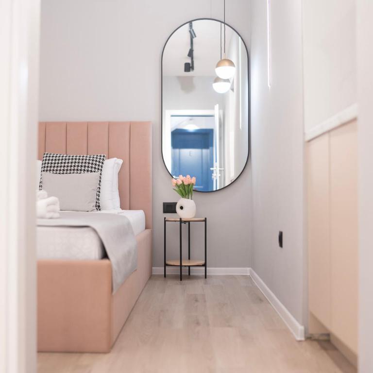 Regent Blue Apartments-Free private parking - Standard Studio - 6