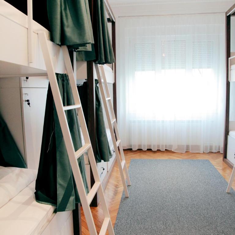 Hostel Karavan Inn - Krevet za Jednu Osobu u Ženskoj Spavaonici - 7