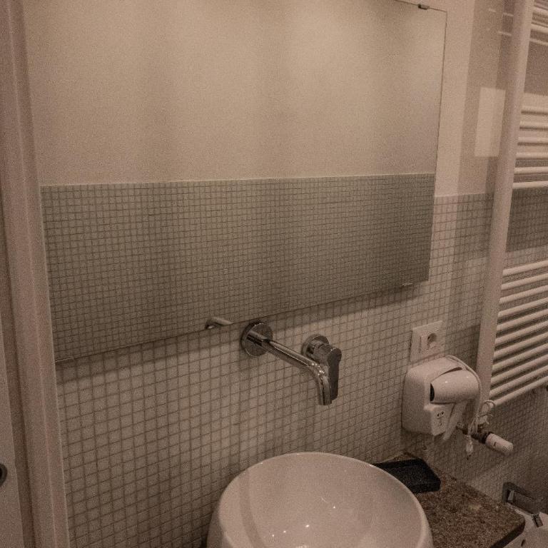 Home Holiday Rome - San Lorenzo - Appartamento con 2 Camere da Letto - 16