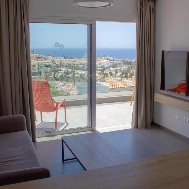 Costa Adeje Garden Aparthotel - Apartamento de 2 dormitorios con balcón y vistas al mar - 4