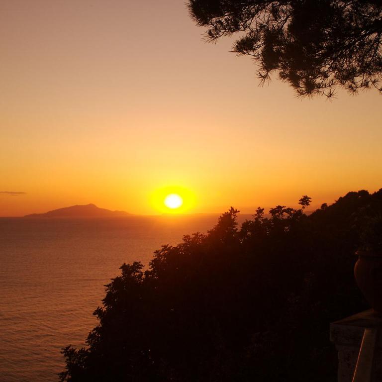 Caruso 1 by Villasandco RentalSorrento - Three-Bedroom Apartment - 9