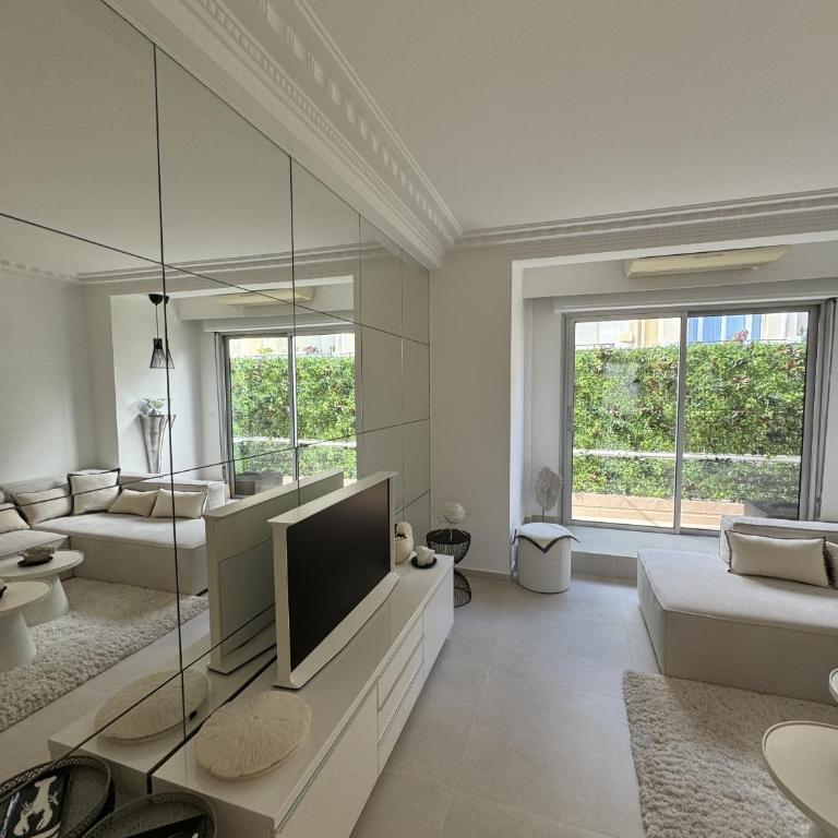 Apt moderne et luxueux a Cannes Res Miramar - Apartment - 3