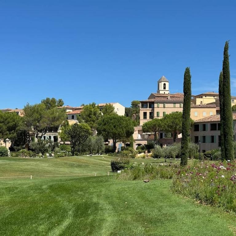 Maison haut de gamme dans le golf de pont royal - Villa Deluxe - 24