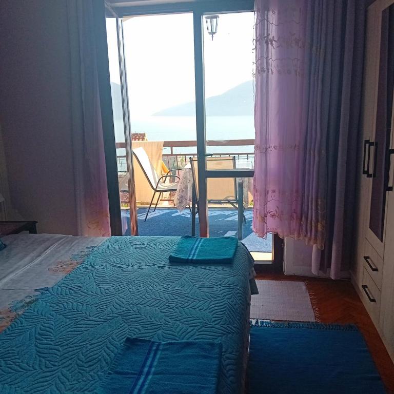 Guest House Cinderella - Standard Triple Room with Sea View - 41