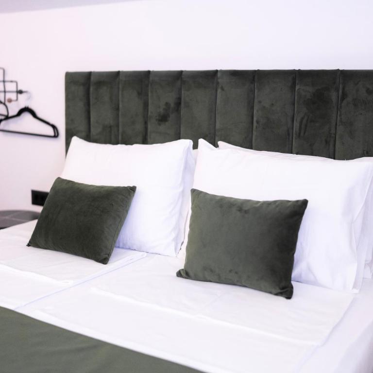 Regent Blue Apartments-Free private parking - Studio - 9