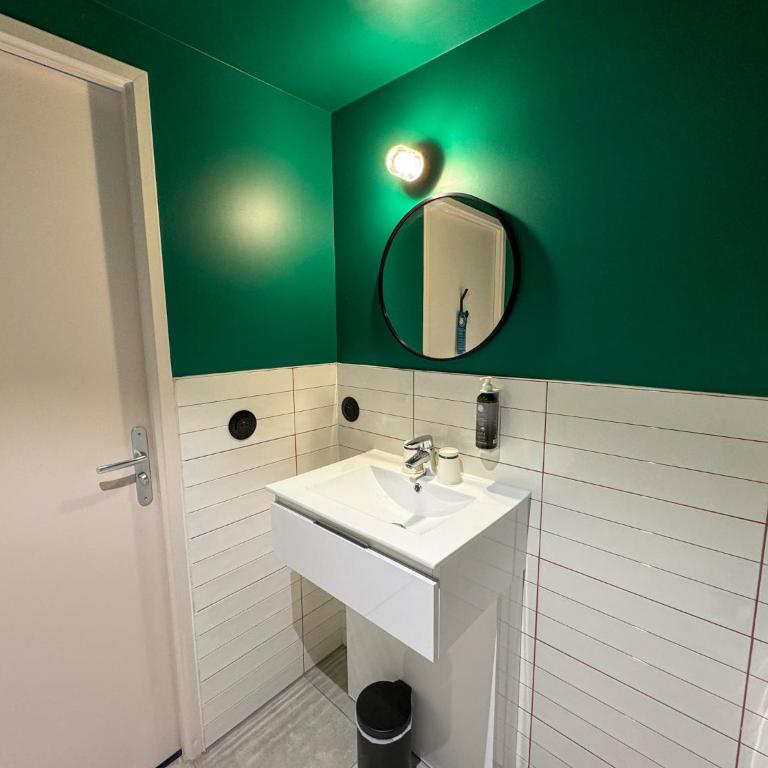 All Suites Appart Hôtel et Hôtel - Paris 13 - Porte d'Italie - Standard Room (Single Bed) - 2