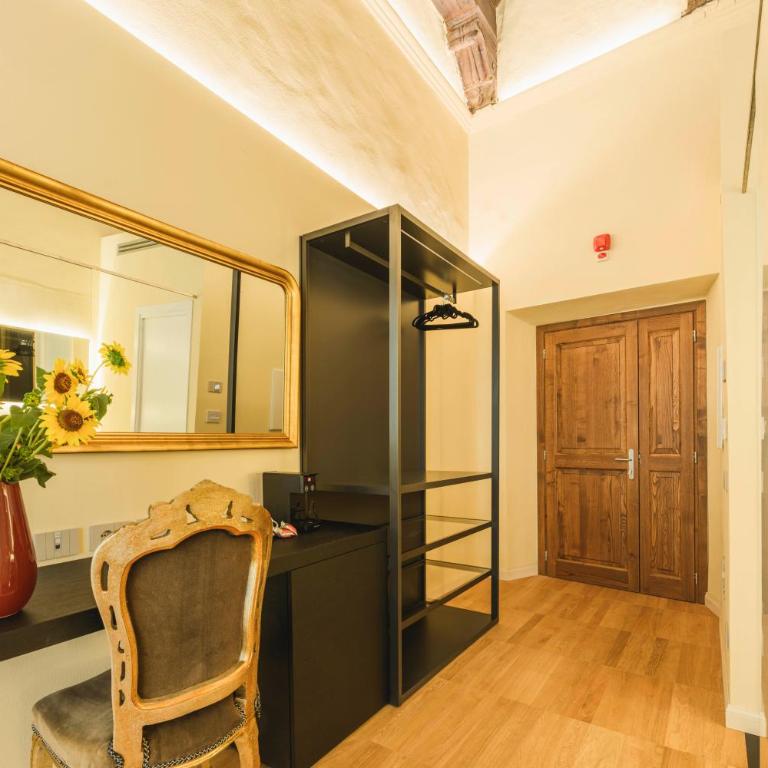 Palazzo Patrizi Suites & Spa - Junior Suite Deluxe - 1