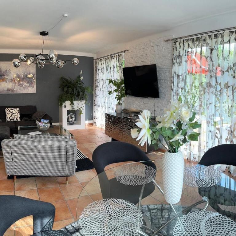 Haus Schmidhuber Ferienwohnung 5 mit Garten und sonniger Terrasse - Apartment mit 1 Schlafzimmer - 9