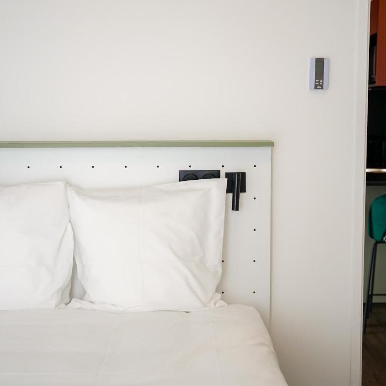 All Suites Appart Hôtel et Hôtel - Paris 13 - Porte d'Italie - Apartment with Two Double Beds - 2