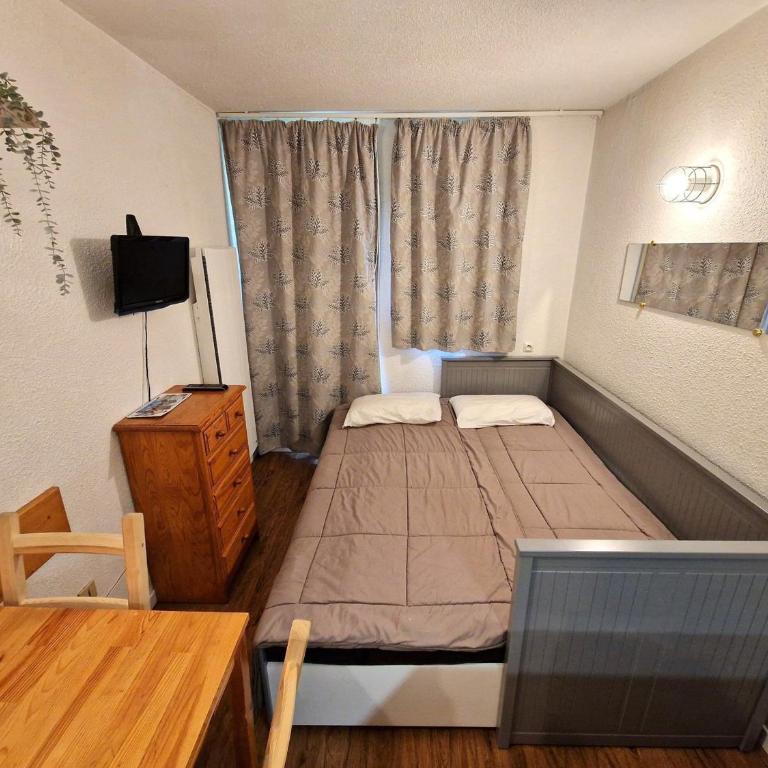 Studio rénové 2-3 personnes à Valfréjus, balcon et vue piste - FR-1-265-229 - Studio - 9