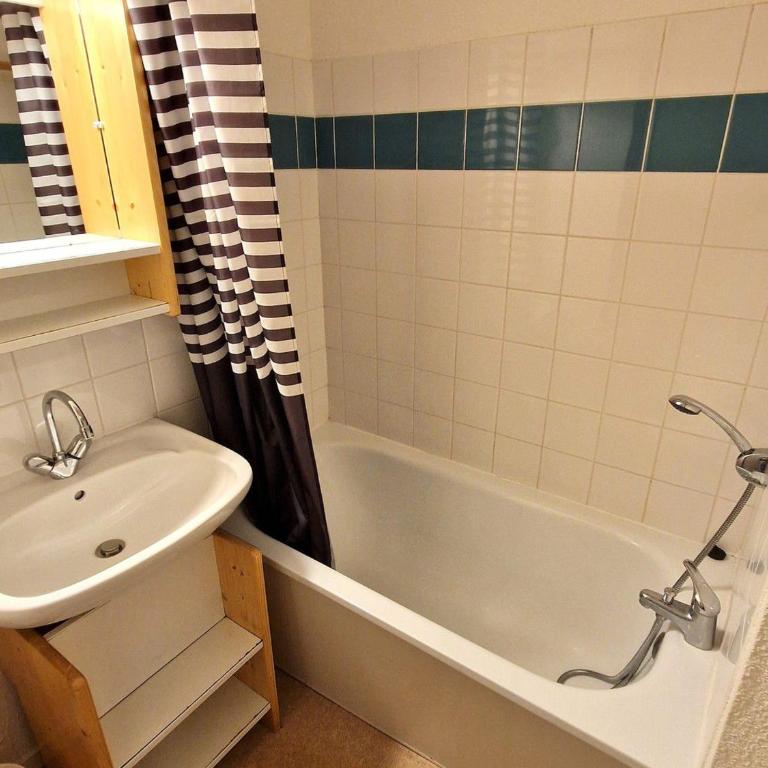 Appartement 55m² avec 2 balcons, proche télésiège, 8-10 pers - Appartement 2 Chambres - 11