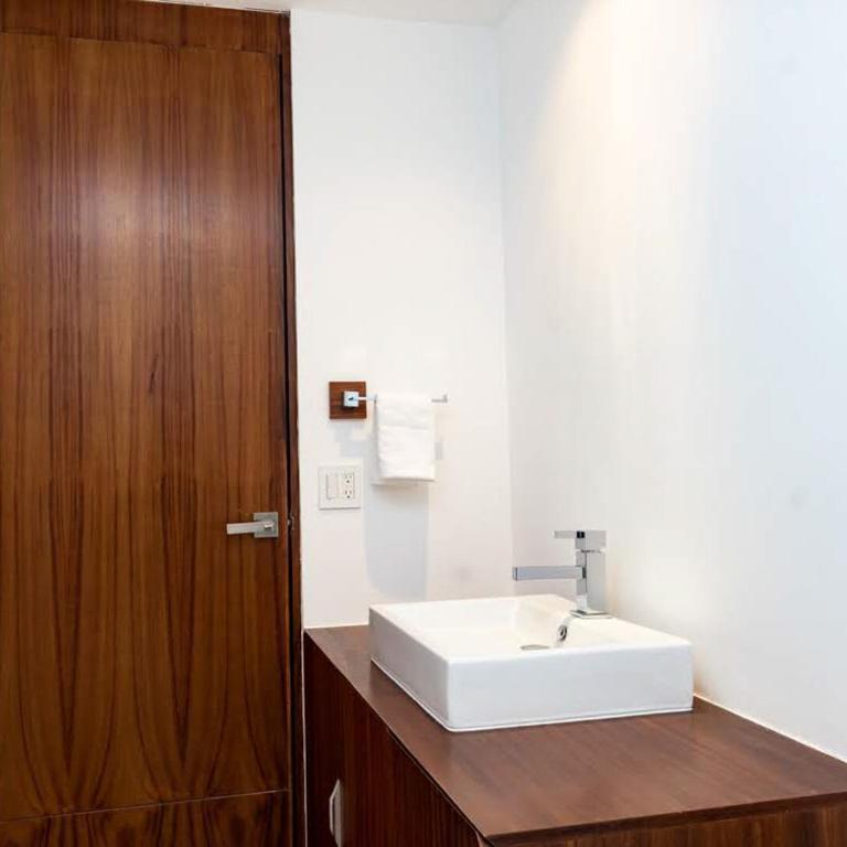 Exclusive 5th Ave Apt with Private Pool - Apartment - 39