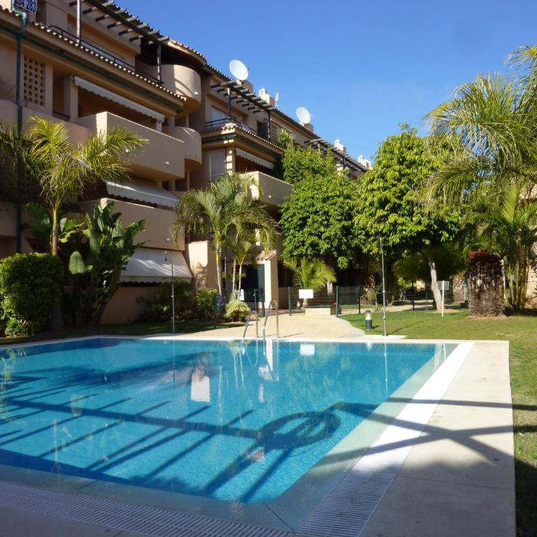 Ático Dúplex en playa Las Chapas - Three-Bedroom Apartment - 1