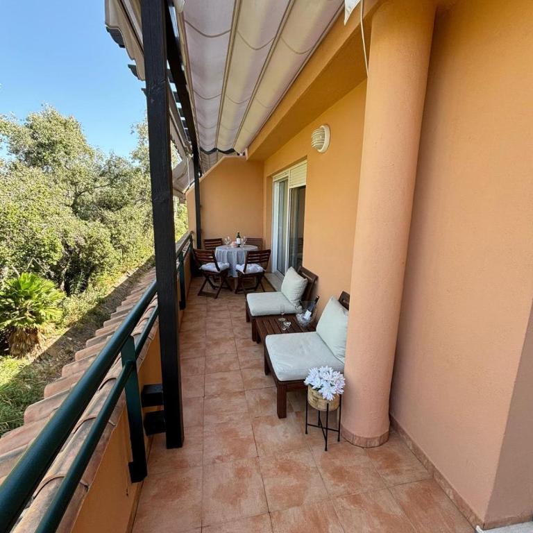 Ático Dúplex en playa Las Chapas - Three-Bedroom Apartment - 8