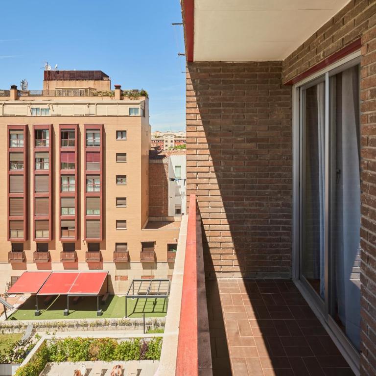 Apartamentos Juan Bravo - Studio with Terrace - 4