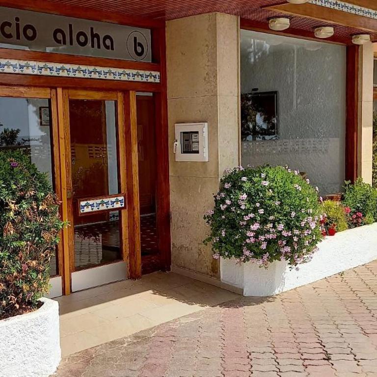 Aloha frente al Mar con piscina, garaje y tenis - Three-Bedroom Apartment - 8