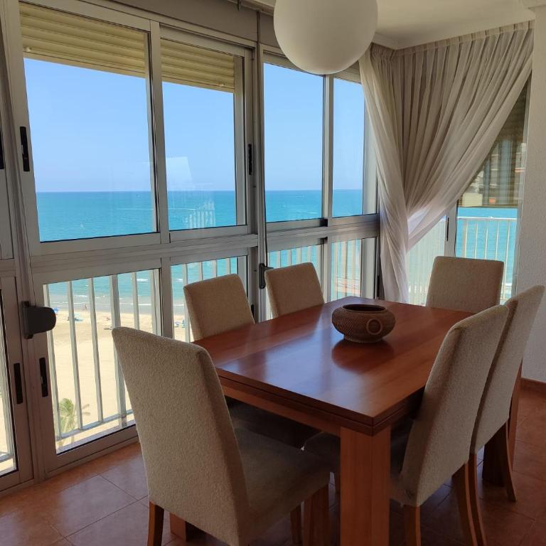 Aloha frente al Mar con piscina, garaje y tenis - Three-Bedroom Apartment - 14