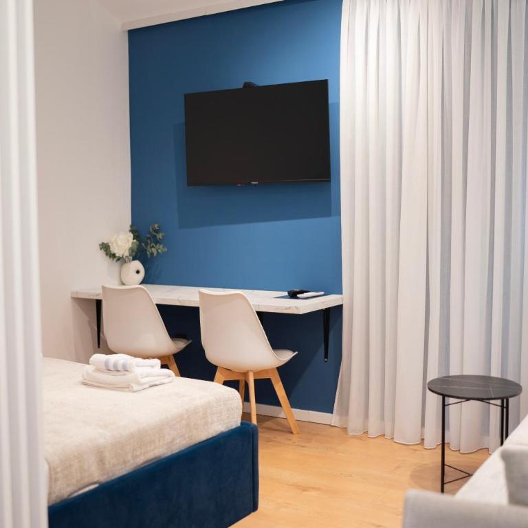Regent Blue Apartments-Free private parking - Queen Studio - 7