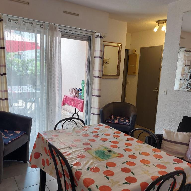 Bel appartement 2 chambres mer 400m clim - Apartamento de 2 dormitorios - 13
