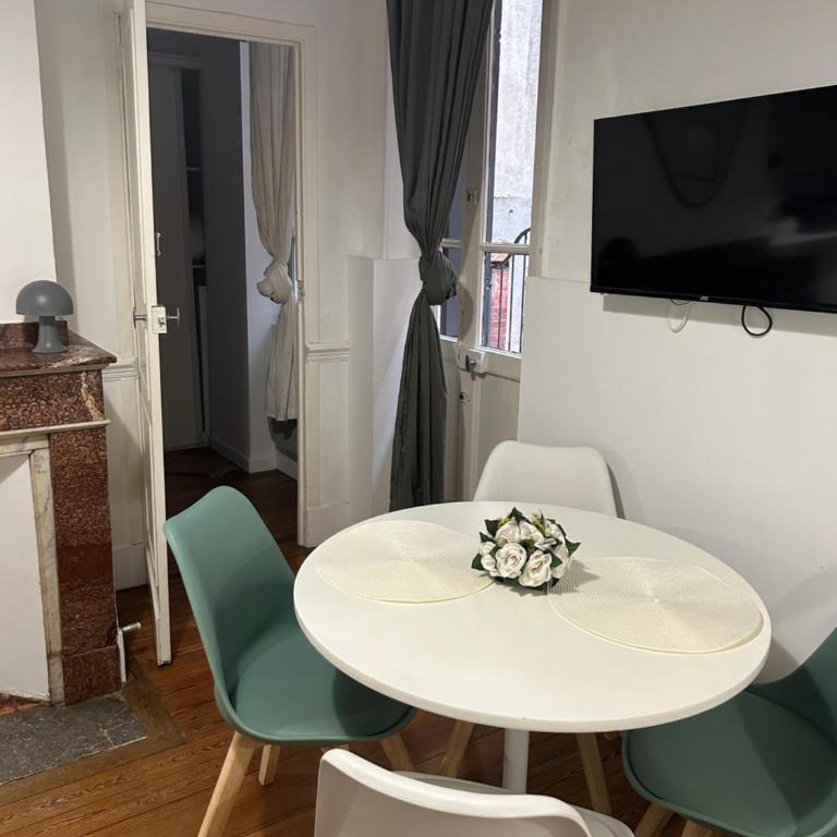 Le Toulousain 001 - Appartement calme en rez-de-chaussée avec Terrasse - Hypercentre, quartier Jeanne d'Arc - One-Bedroom Apartment - 18