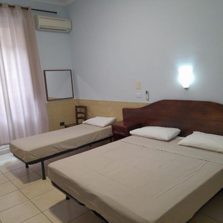 Hotel Vittorio Veneto Napoli - Standard Triple Room - 2