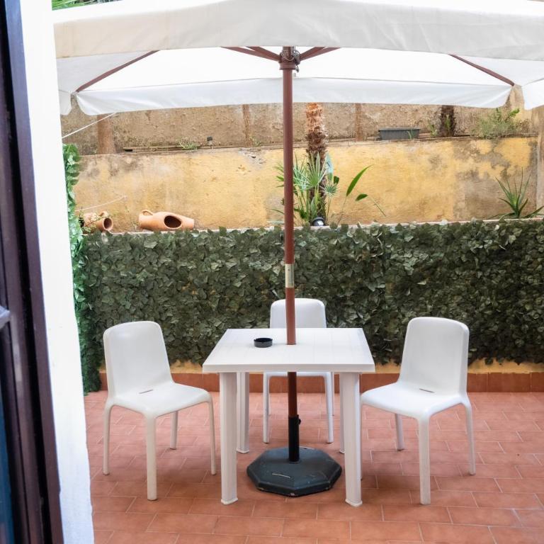 B&B Verga - Double Room with Terrace - 3