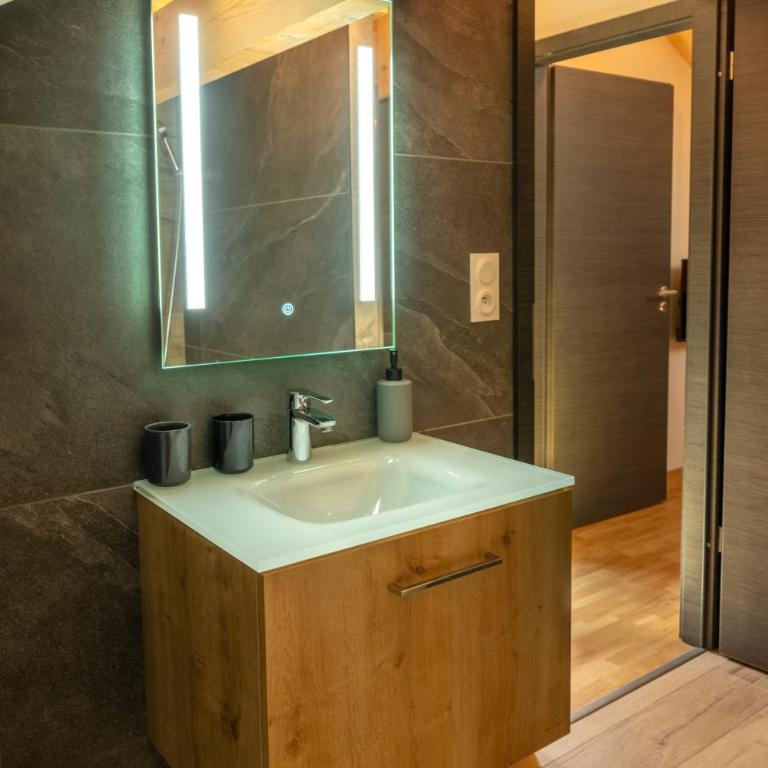Chalet némésia avec spa à Gérardmer - Chalet 3 Chambres - 29