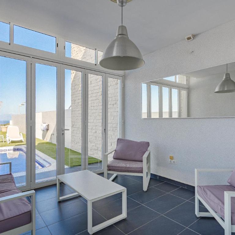 Villa Elisabetta, Luxury Villa with Heated Pool Ocean View in Adeje, Tenerife - Villa de 3 dormitorios - 7