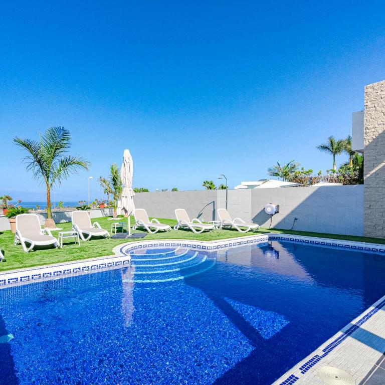 Villa Elisabetta, Luxury Villa with Heated Pool Ocean View in Adeje, Tenerife - Villa de 3 dormitorios - 4