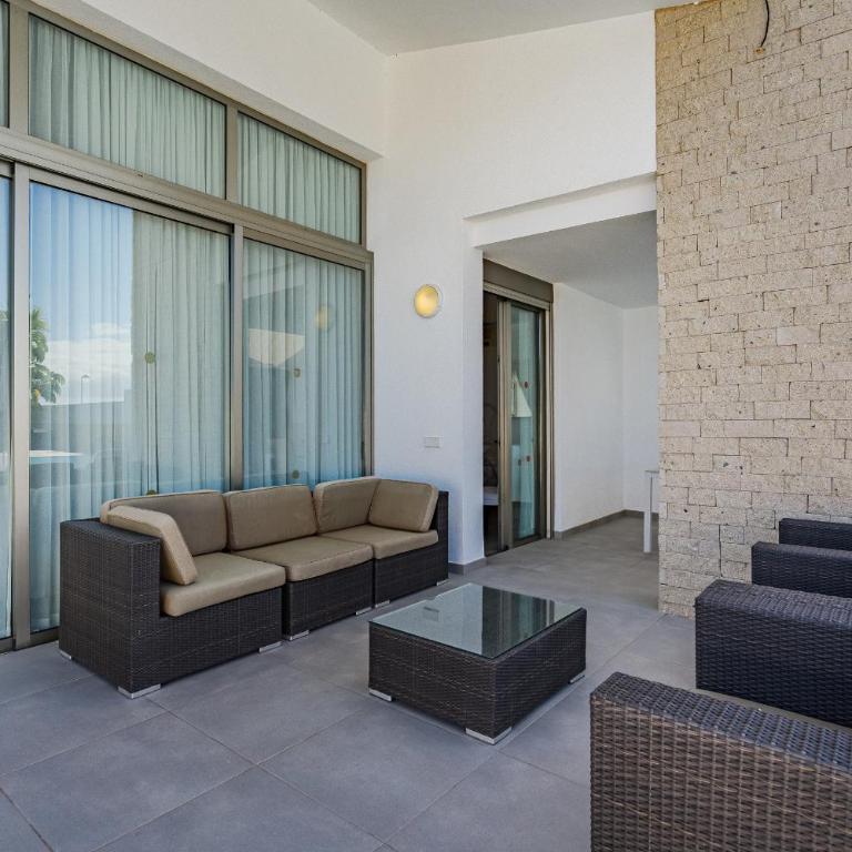 Villa Caterina, Luxury Villa with Heated Pool Ocean View in Adeje, Tenerife - Villa con piscina privada - 8