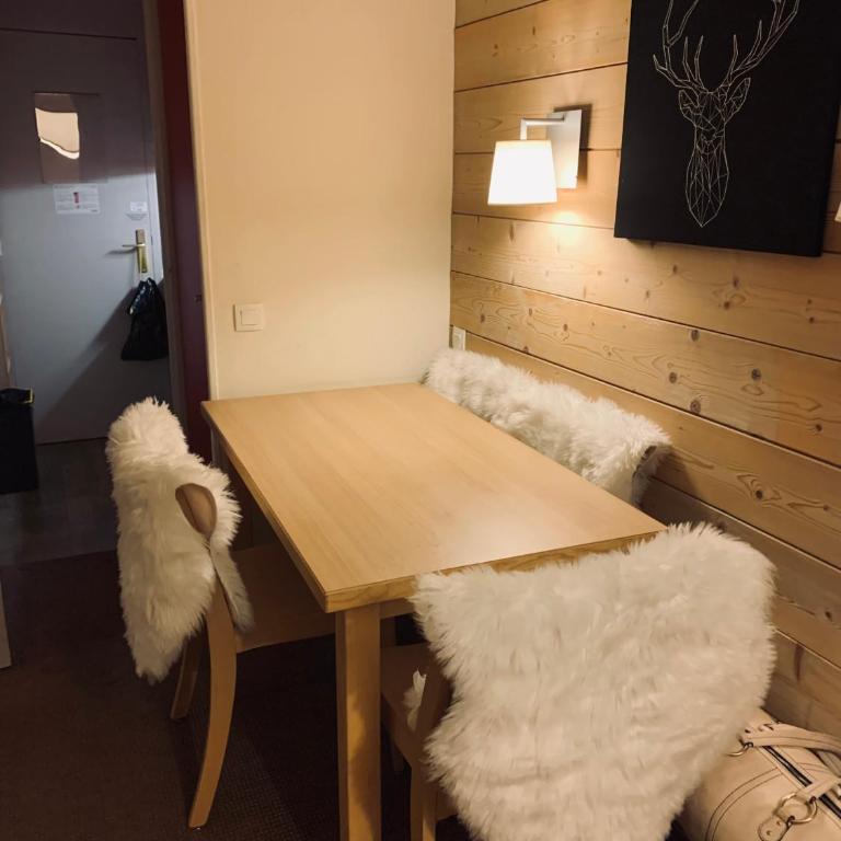 APPARTEMENT charme SPA & PARKING COUVERT Au pied des pistes Plagne 1800 - Apartment mit 1 Schlafzimmer - 1