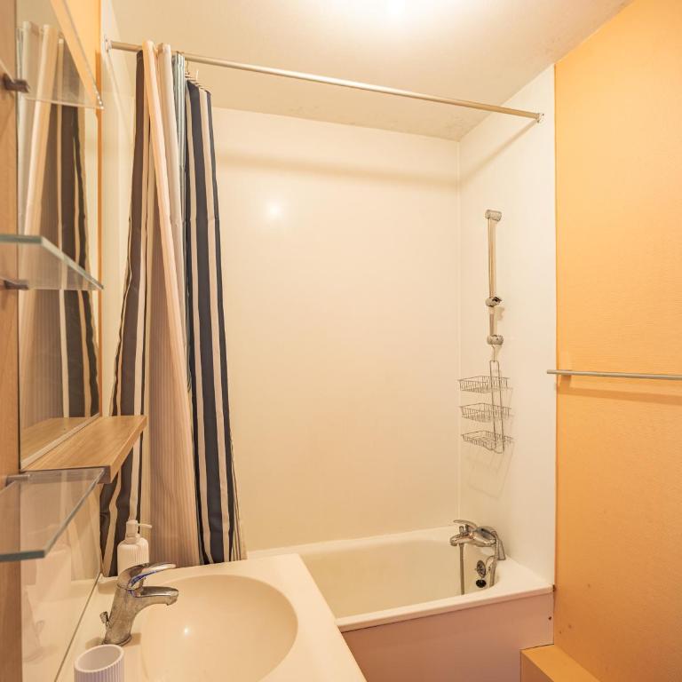 Voltaire Elephant Suite - 5 min Hypercentre - Parking Privé - Monolocale - 8